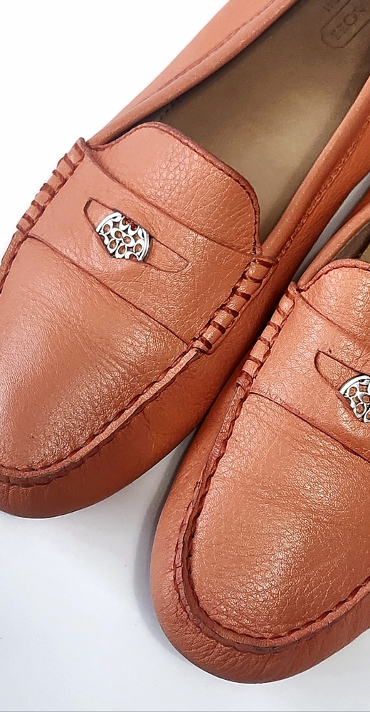 COACH Loafers Nicola Size 8 run big - Picture 3 of 16